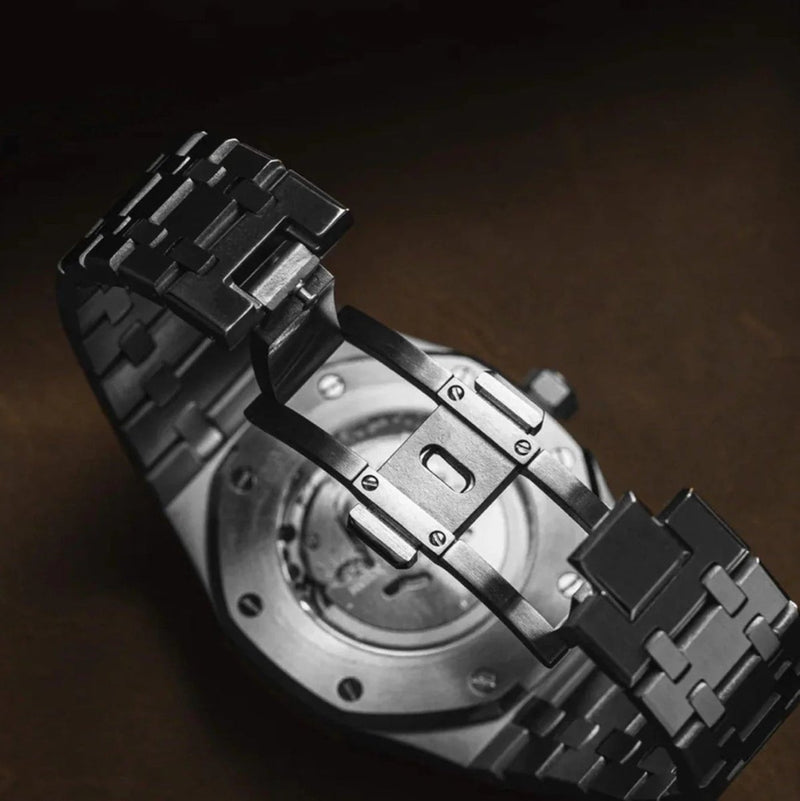 SEIKOAK NAVY - Liam Poedagar