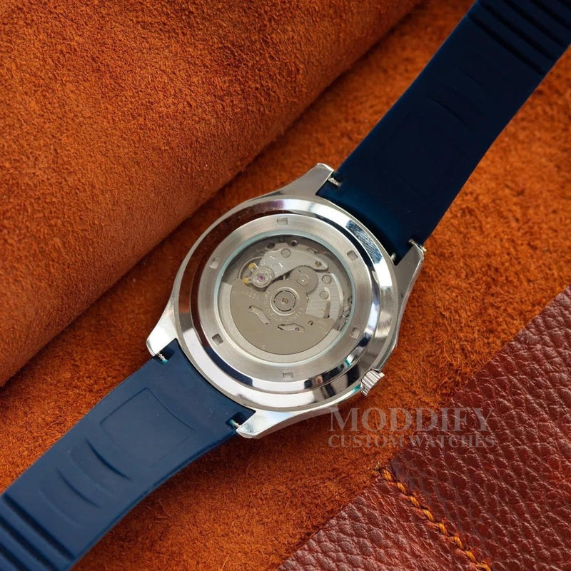 SEIKONAUT NAVY - Liam Poedagar